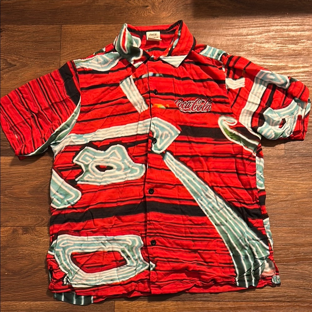 PacSun Red and White Casual Button Down Shirt with Artistic Flair